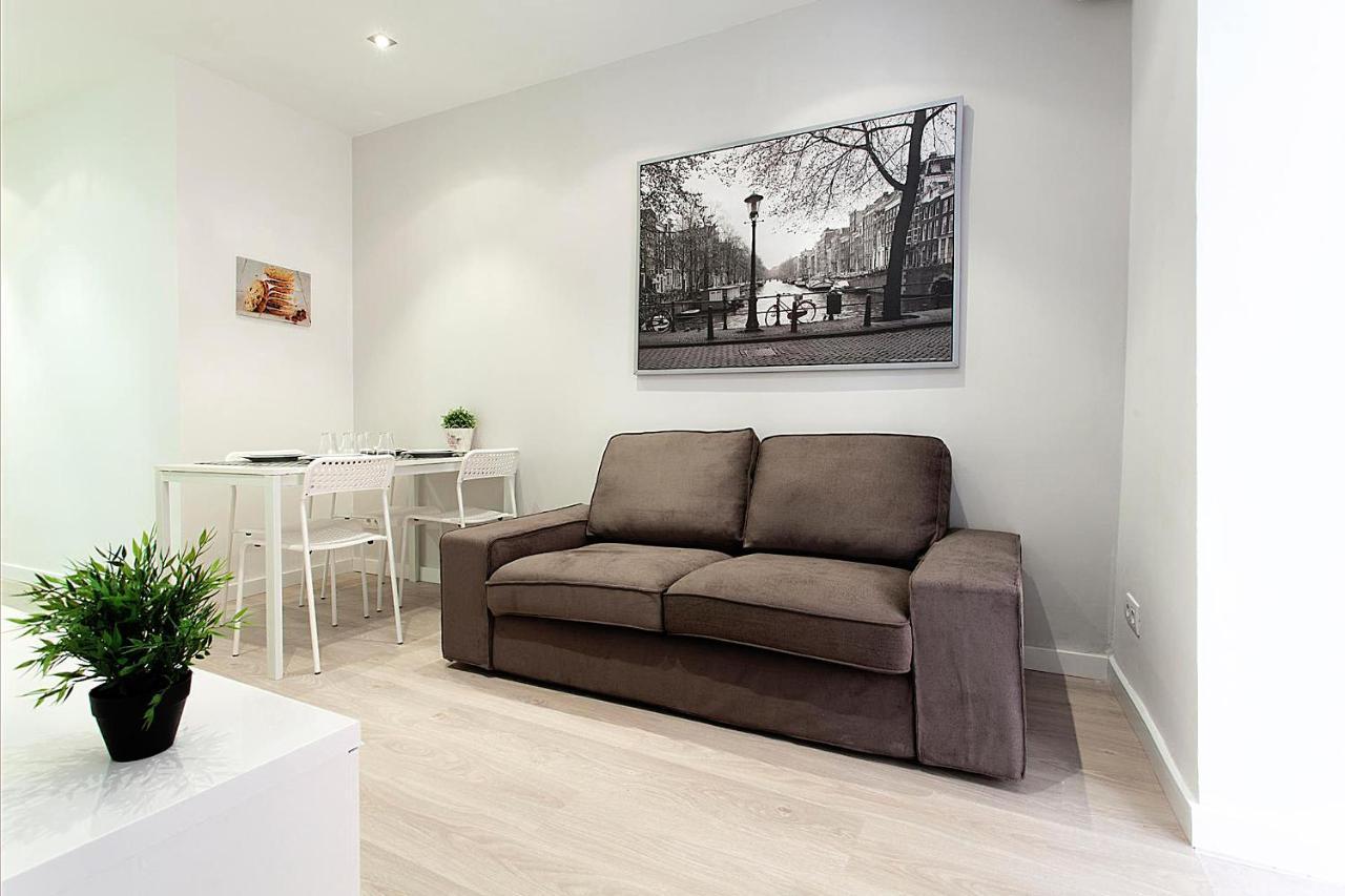 Miquel Angel - Apartments Next To Camp Nou バルセロナ エクステリア 写真