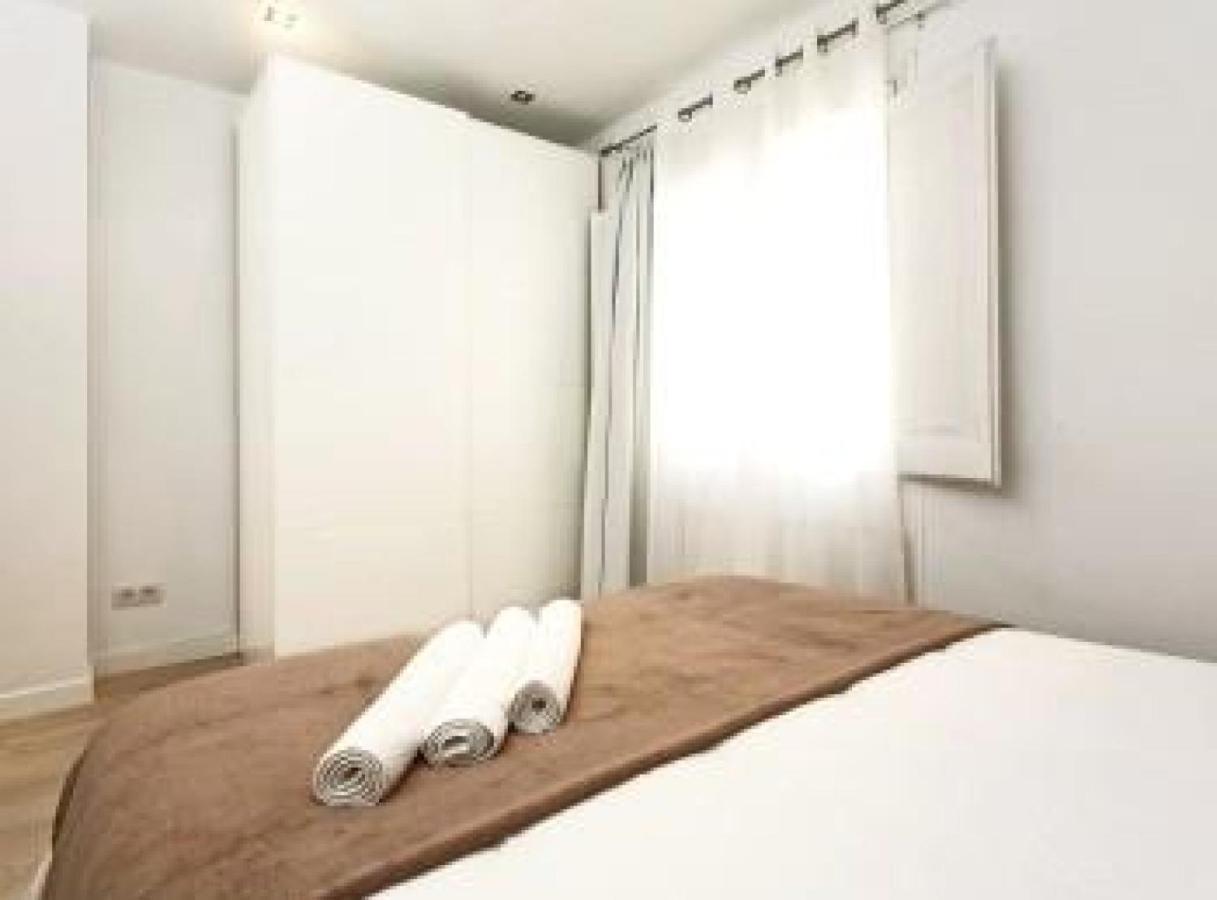 Miquel Angel - Apartments Next To Camp Nou バルセロナ エクステリア 写真